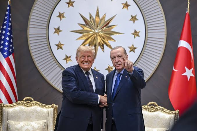 Trump Praises Turkish President Erdoğan, Criticizes NATO at Summit